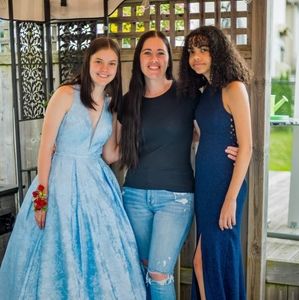 Meet your Posher, Pam